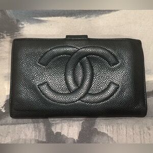 Vintage Chanel CC Timeless Caviar French Wallet
